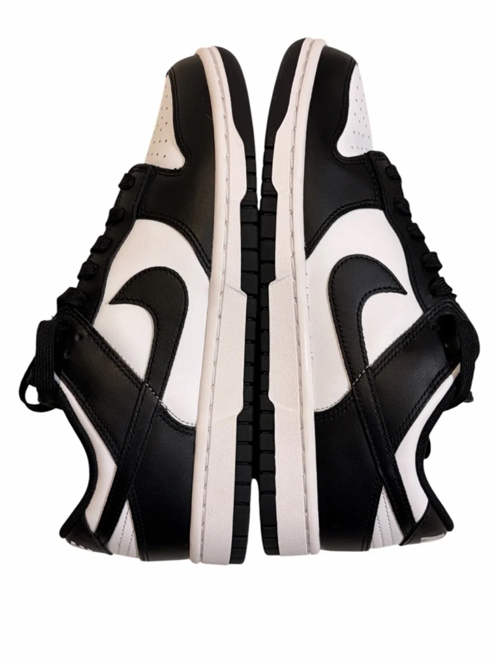 NIKE new 2021 Panda Dunk Low Retro Sneakers - Picture 6 of 17